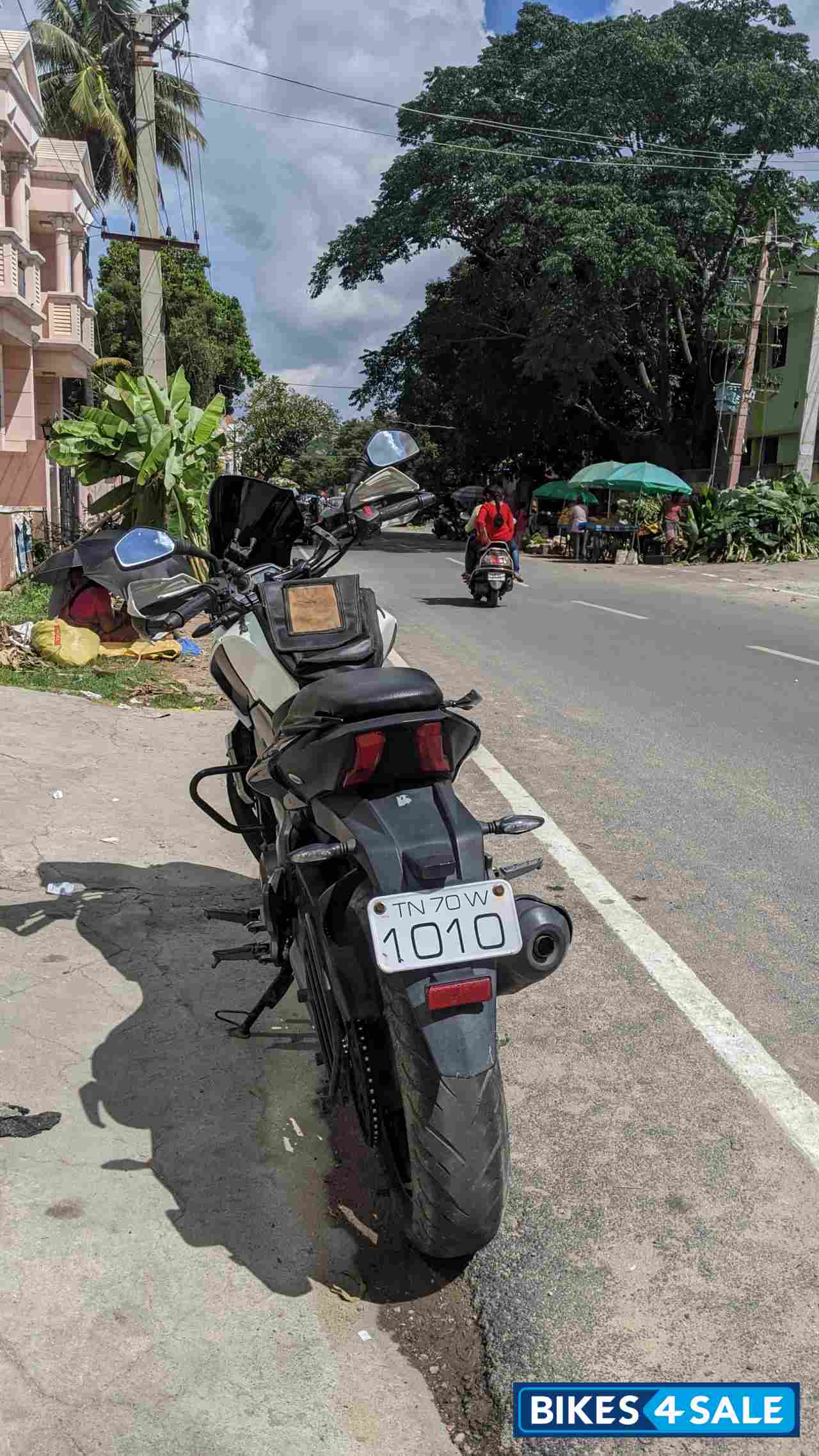 Bajaj Dominar 400 ABS BS6