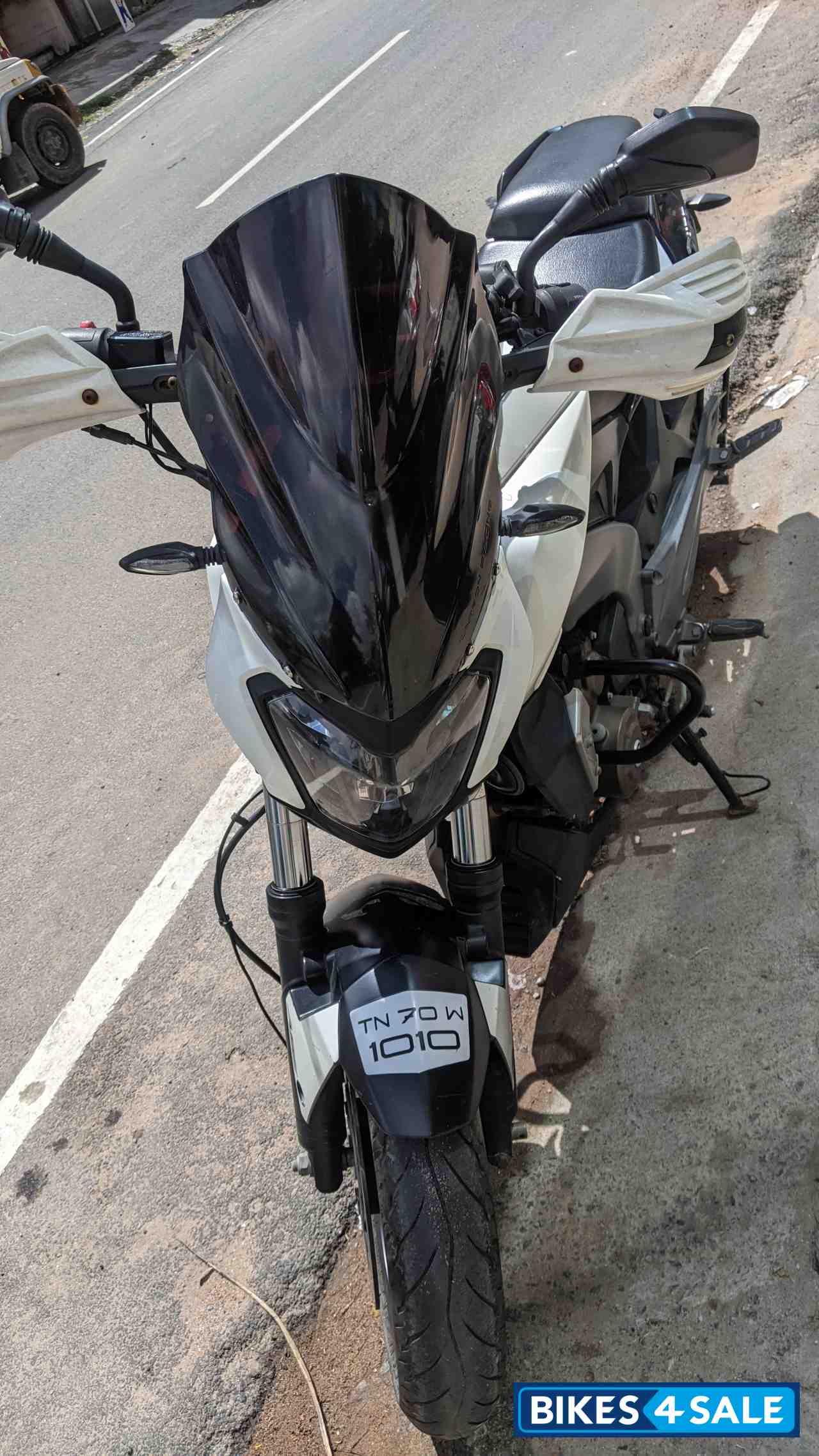 Bajaj Dominar 400 ABS BS6