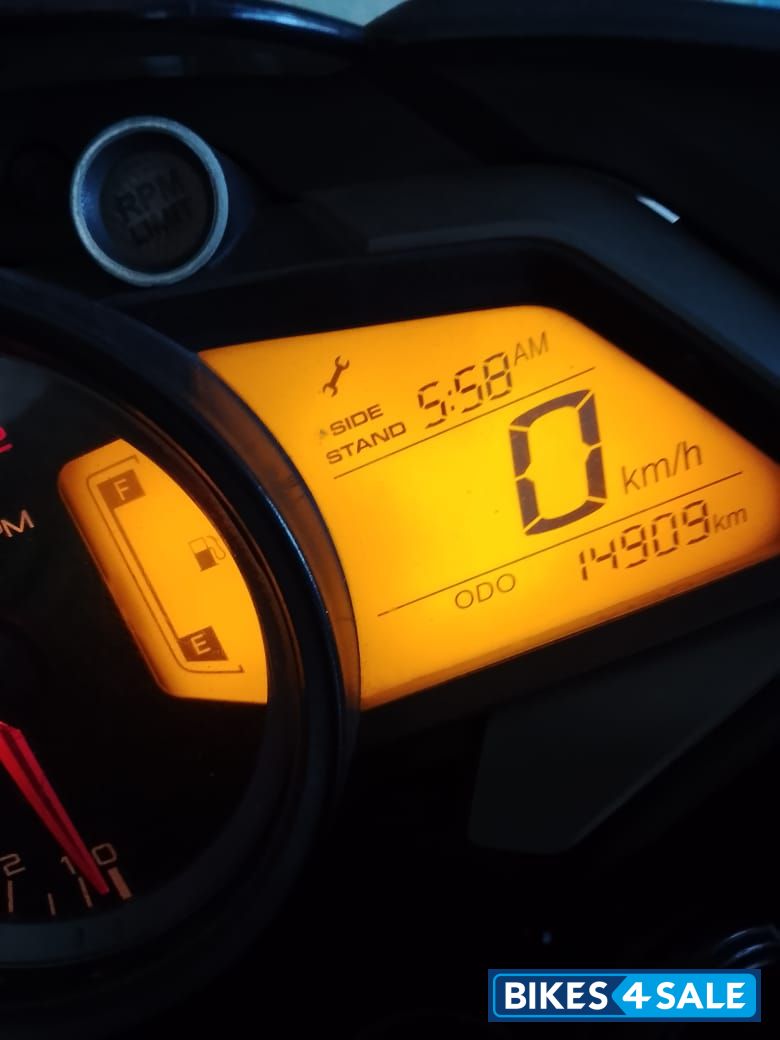 Black Bajaj Pulsar NS 160