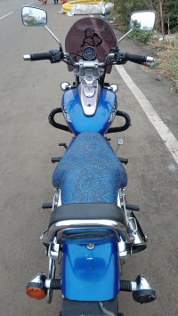 Bajaj Avenger 220 DTS-i