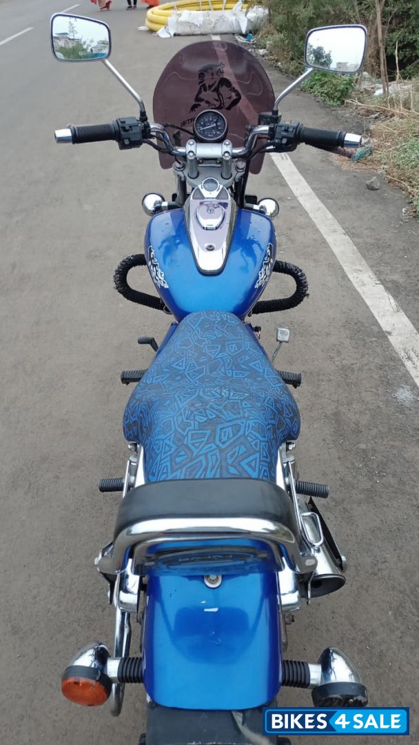 Bajaj Avenger 220 DTS-i