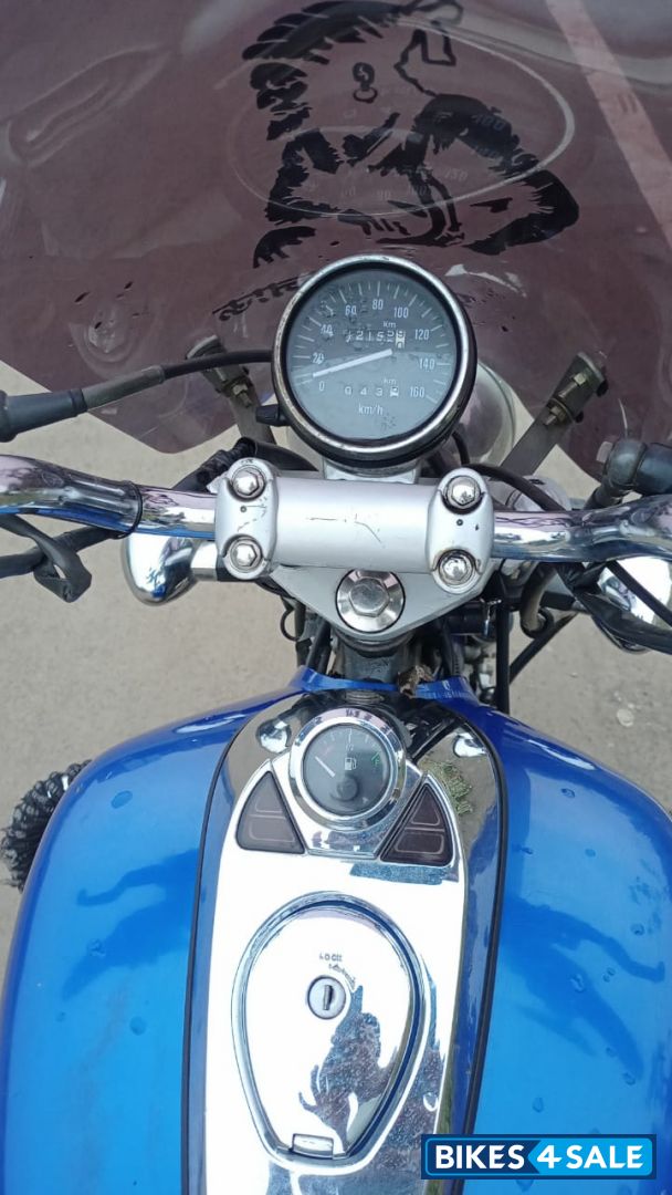 Bajaj Avenger 220 DTS-i