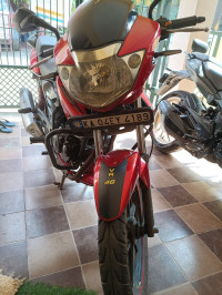 Red TVS Apache RTR 160