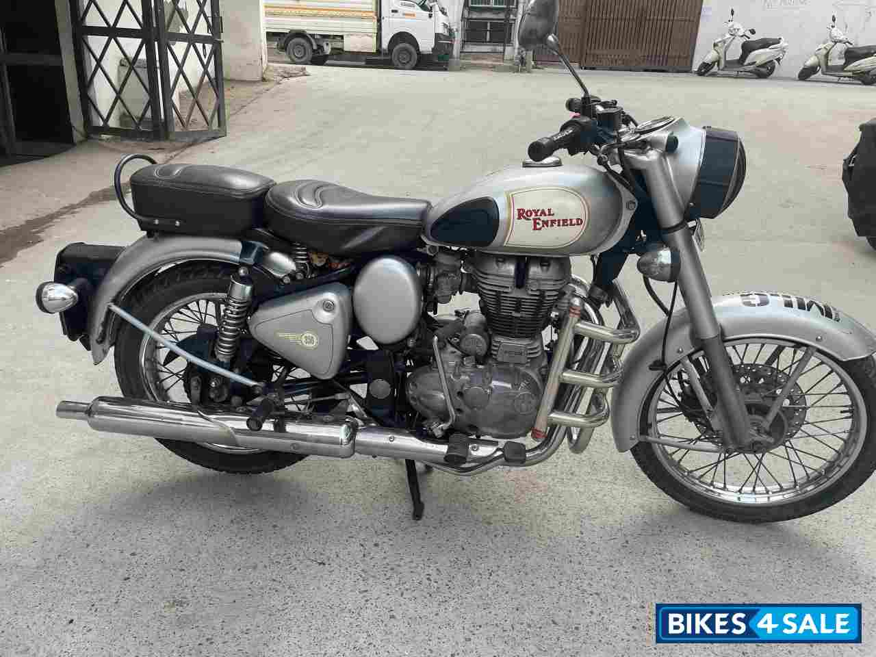 Royal Enfield Classic 350