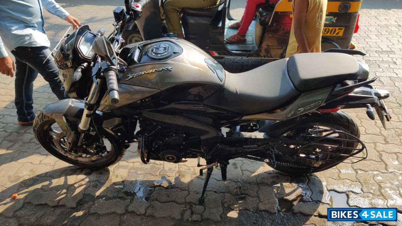 Bajaj Dominar 250