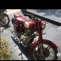Royal Enfield Classic 500