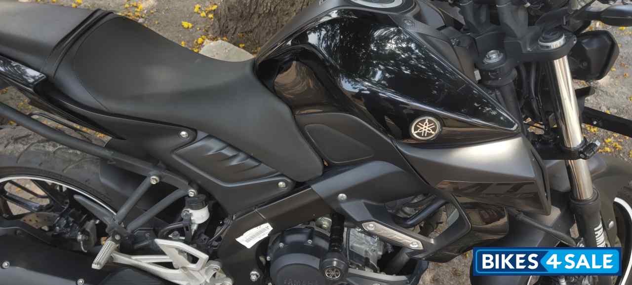 Black Yamaha MT-15 BS6