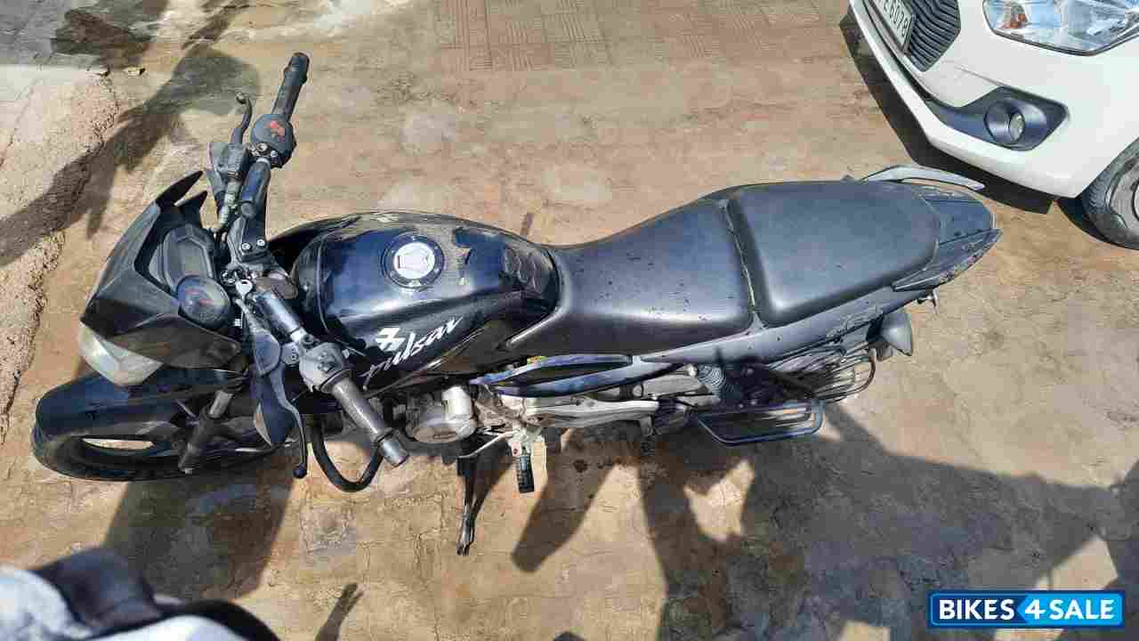 Black Bajaj Pulsar 135LS