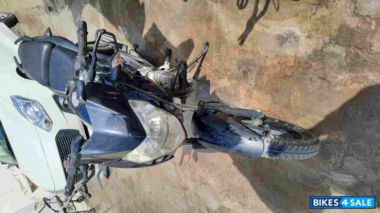 Black Bajaj Pulsar 135LS