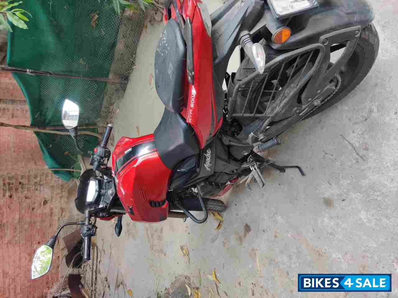 TVS Apache RTR 200 4V Race Edition 2.0