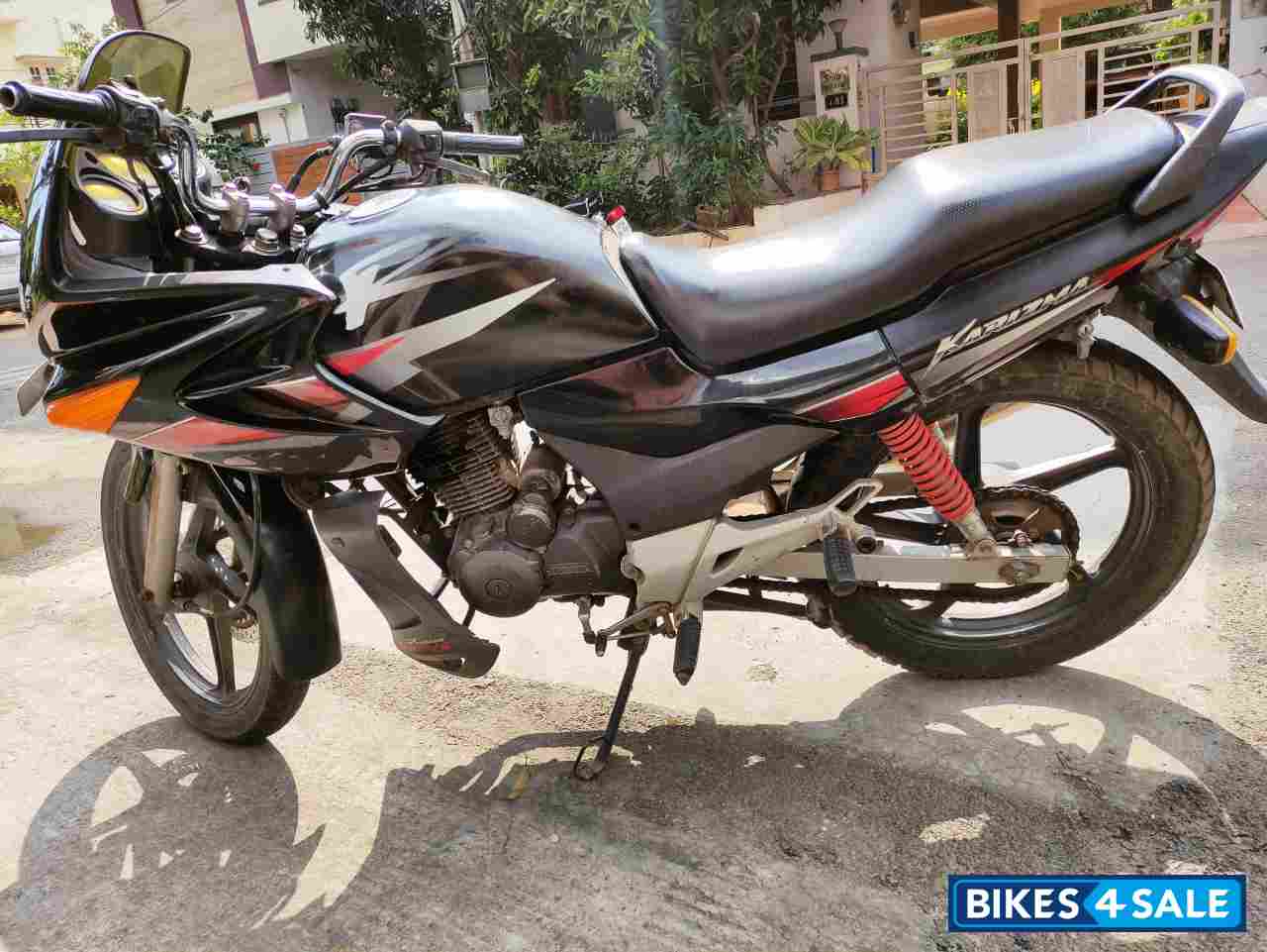 Black Hero Karizma R