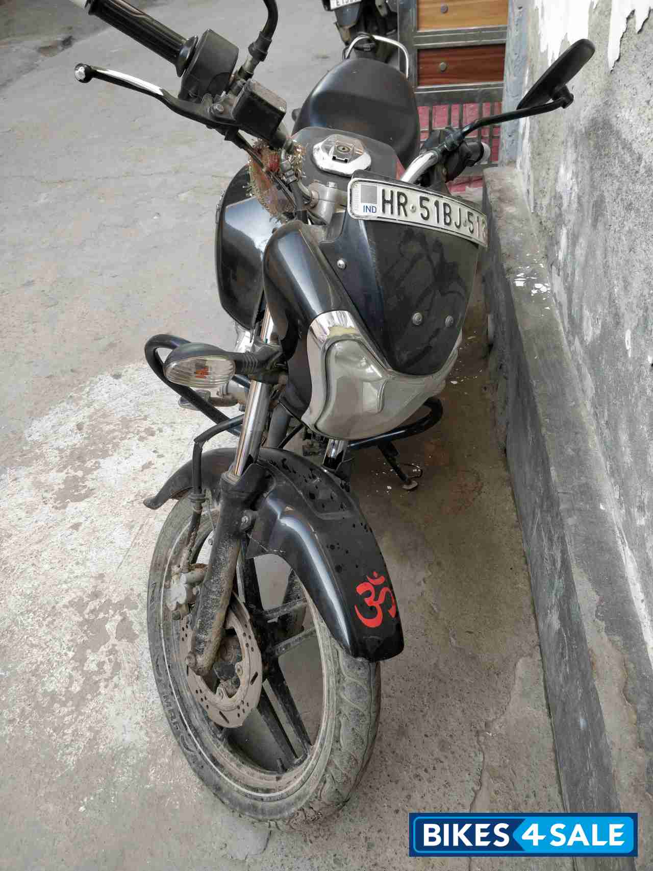 Black And Red Bajaj V15