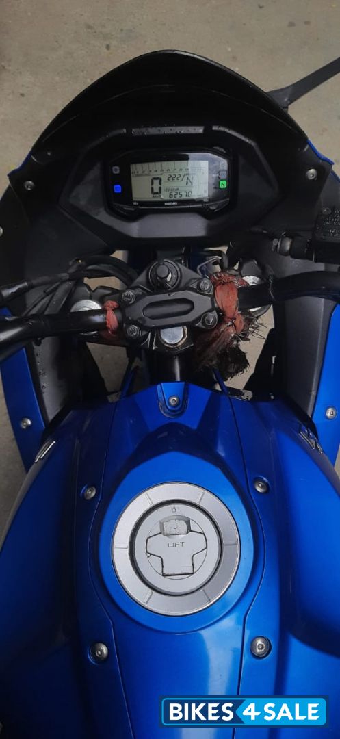 Suzuki Gixxer SF