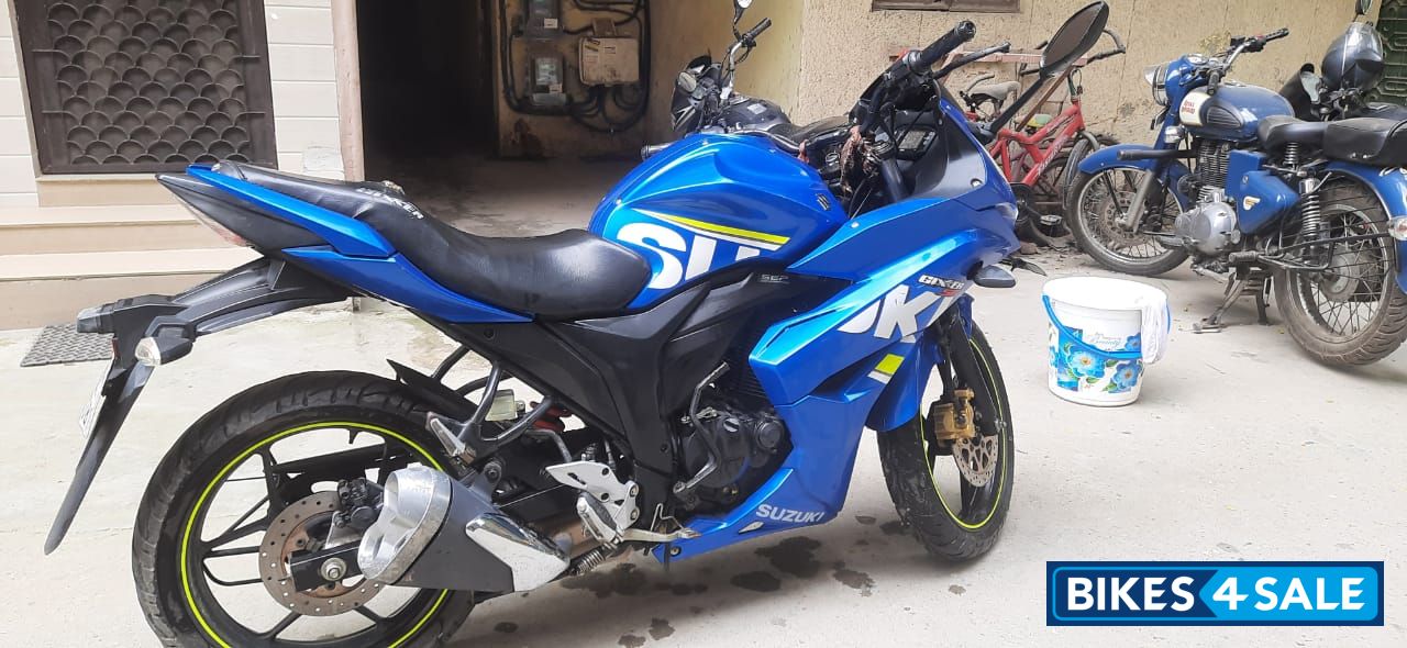Suzuki Gixxer SF