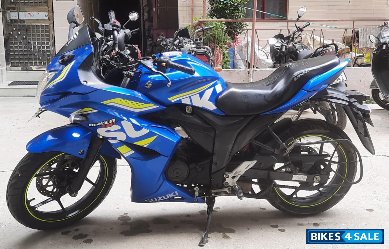 Suzuki Gixxer SF