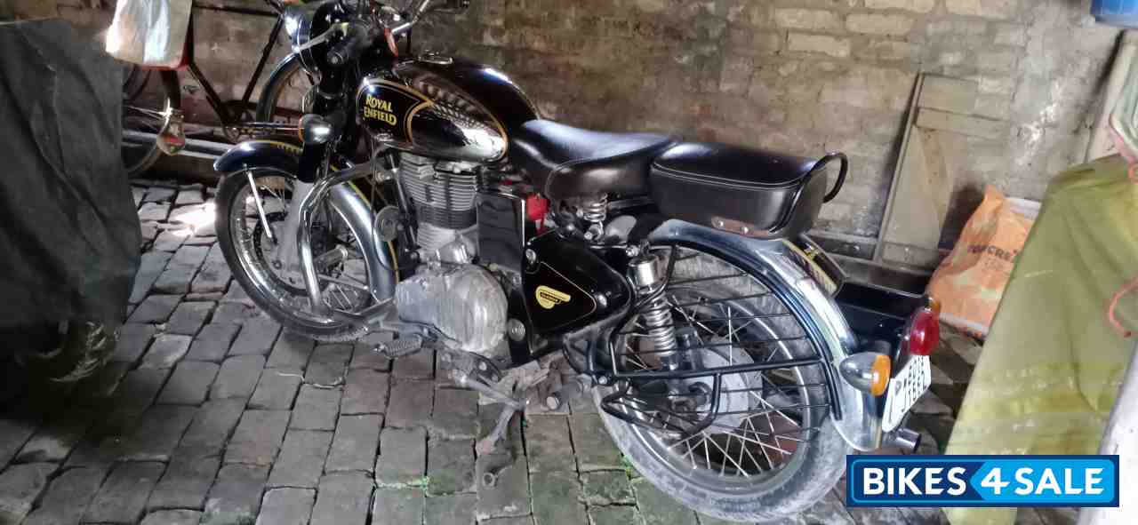 Chrome Black Royal Enfield Classic 500