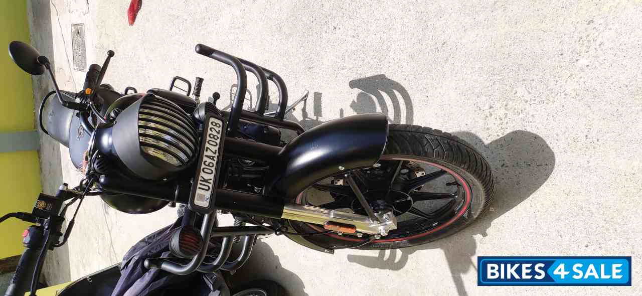 Black Royal Enfield Classic Stealth Black
