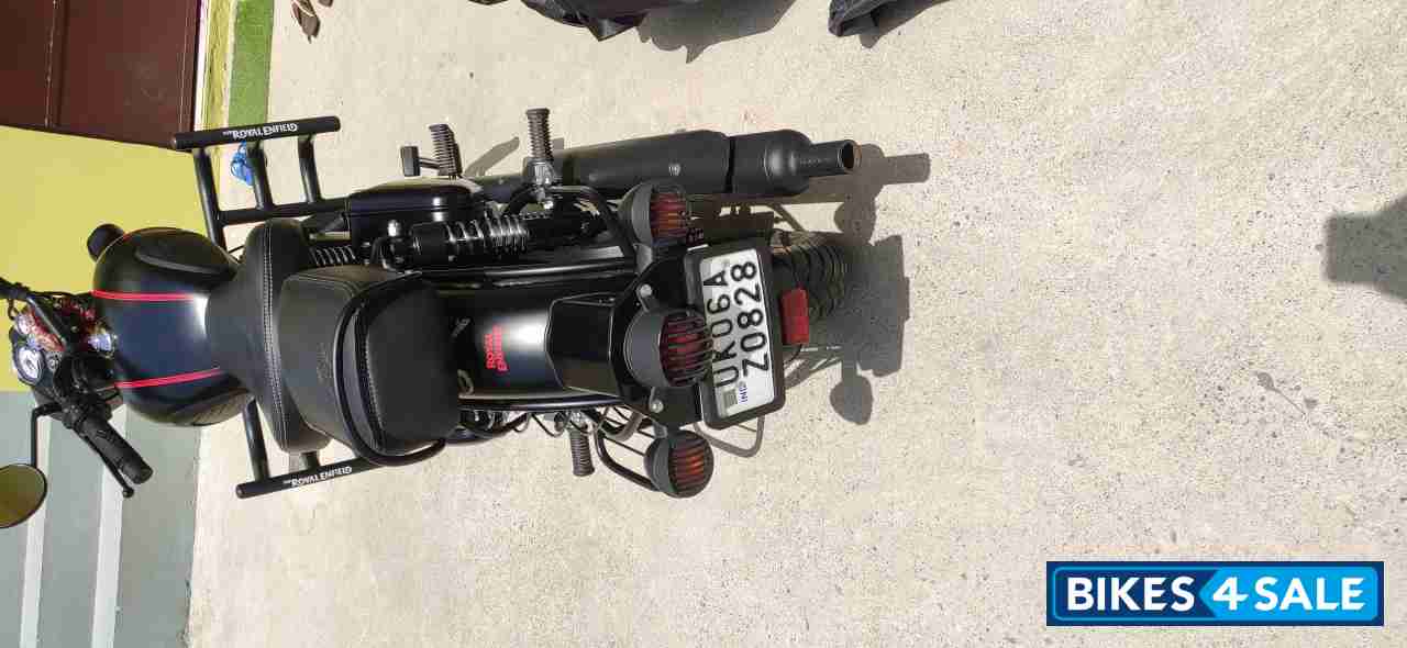 Black Royal Enfield Classic Stealth Black