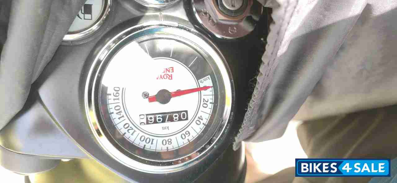 Black Royal Enfield Classic Stealth Black