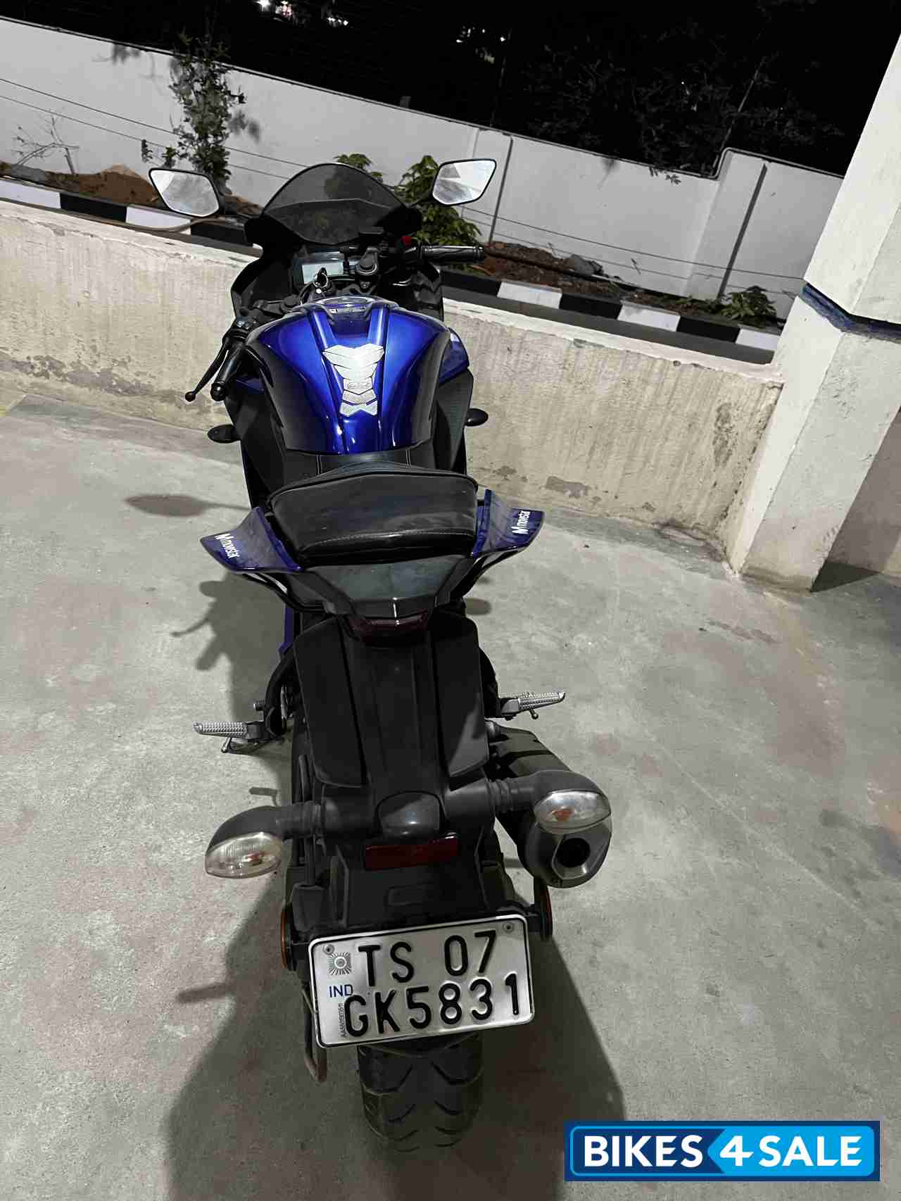 Yamaha YZF R15 v3 motogp edition