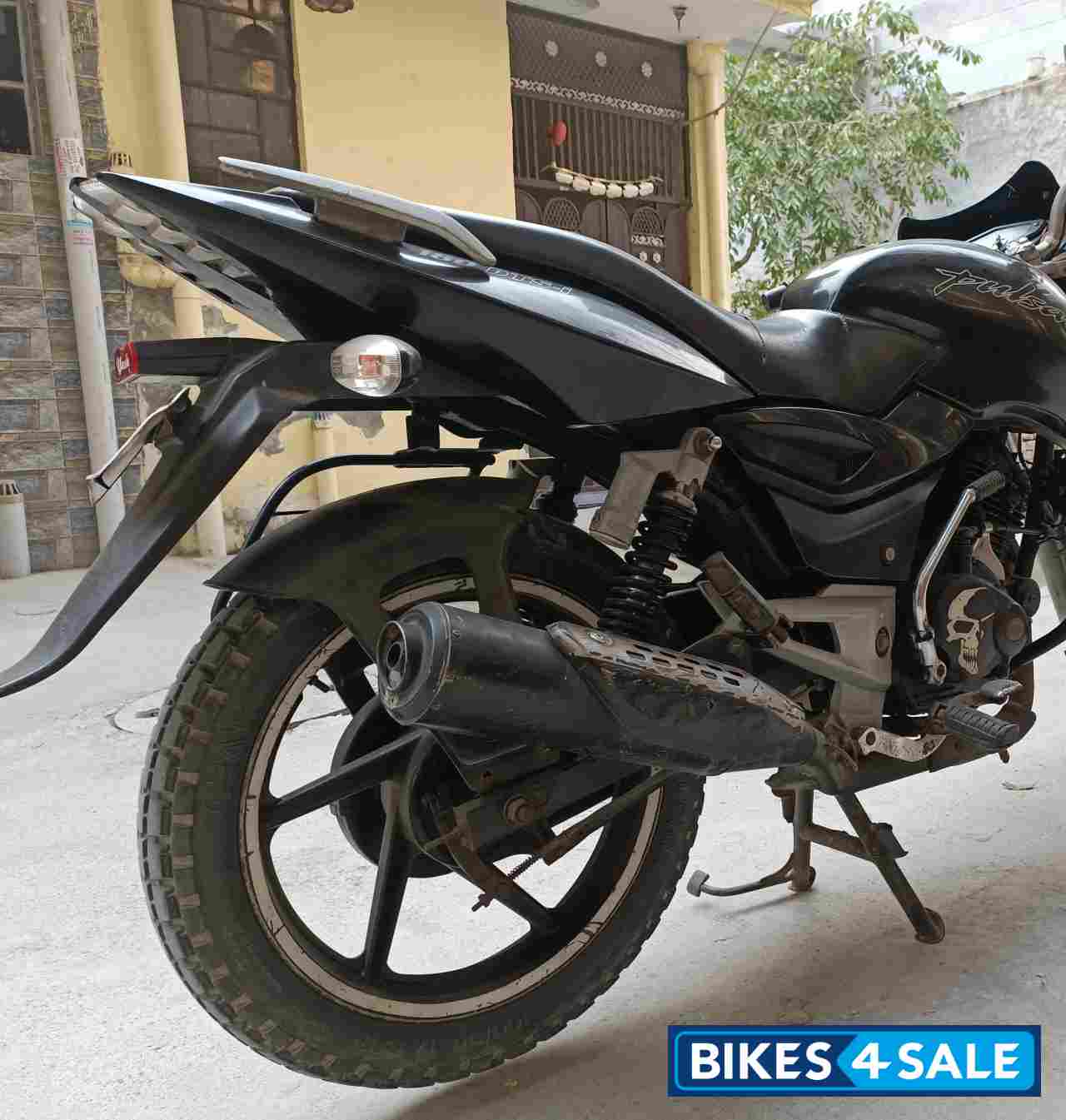 All Black Bajaj Pulsar 180 DTSi