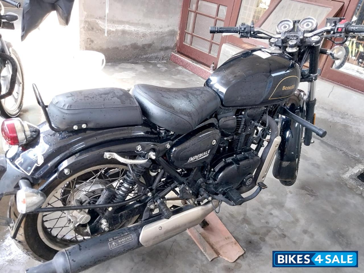 Benelli Imperiale 400 BS6 Benelli Imperiale 400 BS6