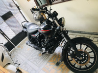 Black Bajaj Avenger Street 220