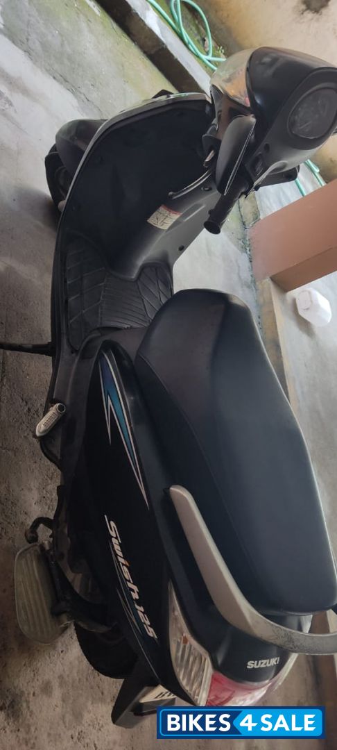 Black Suzuki Swish Black Suzuki Swish