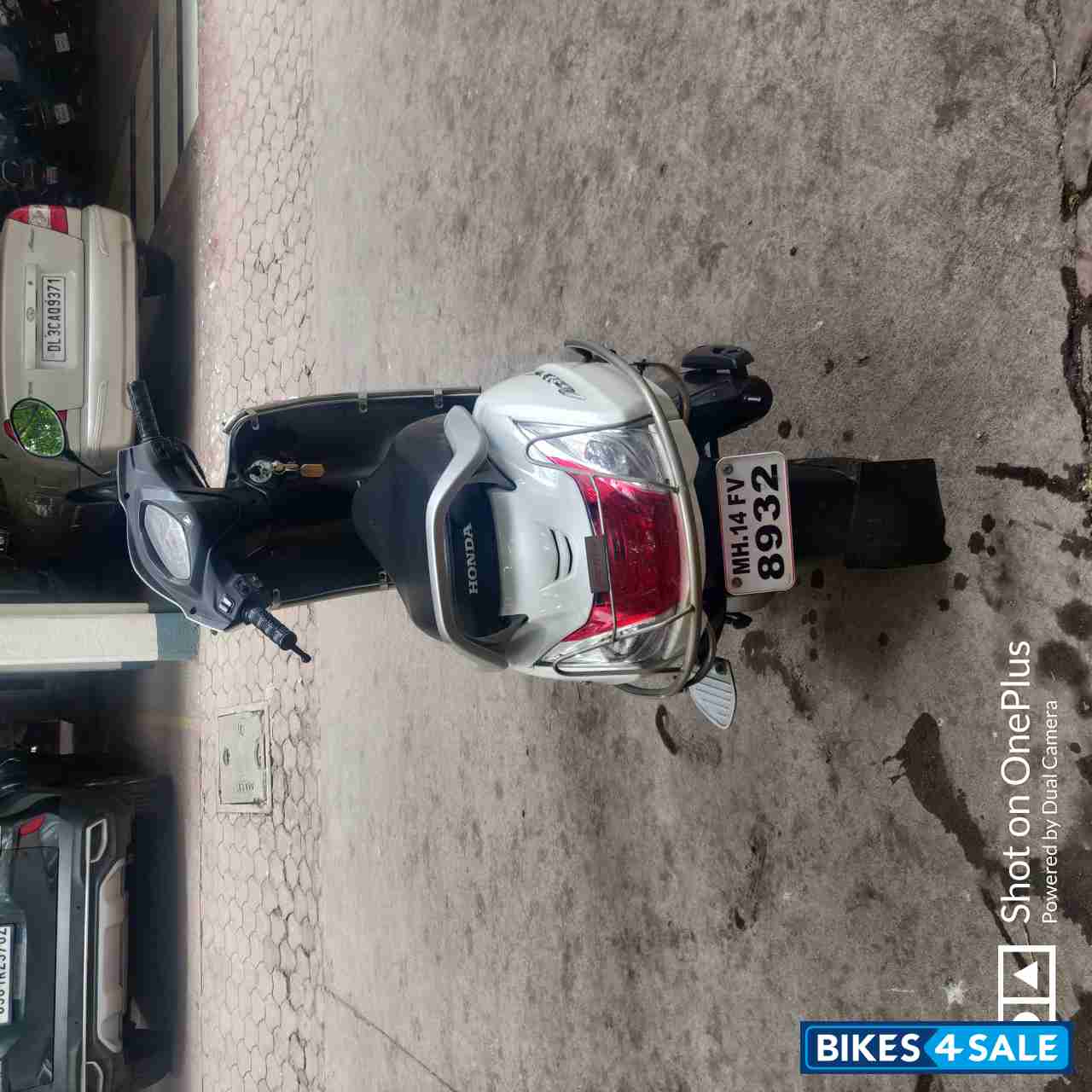 White Honda Activa 3G