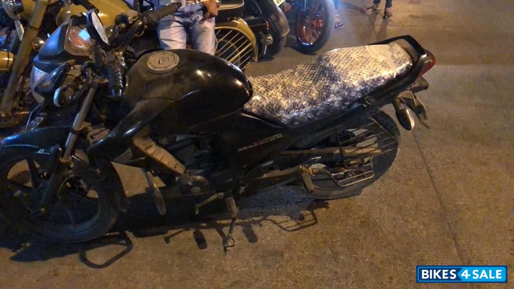 Black Honda Unicorn Dazzler