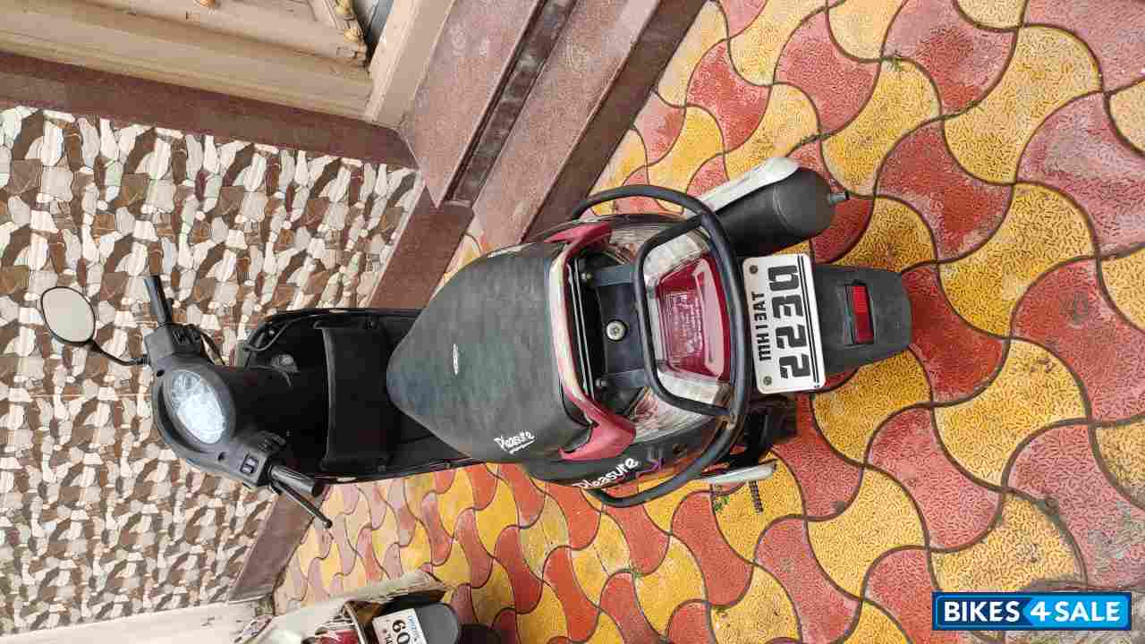 Black & Red Hero Pleasure