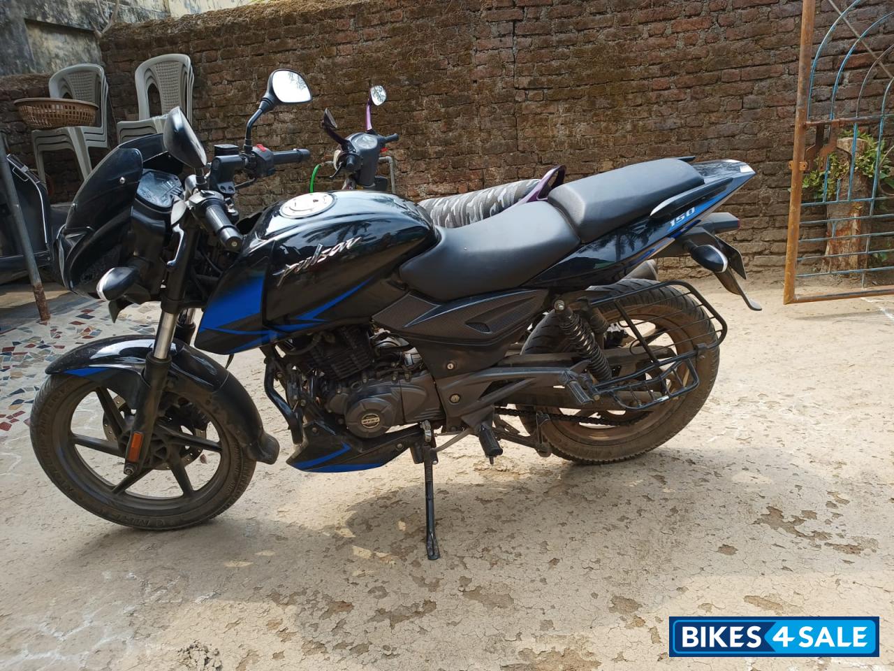 Bajaj Pulsar 150 Twin Disc