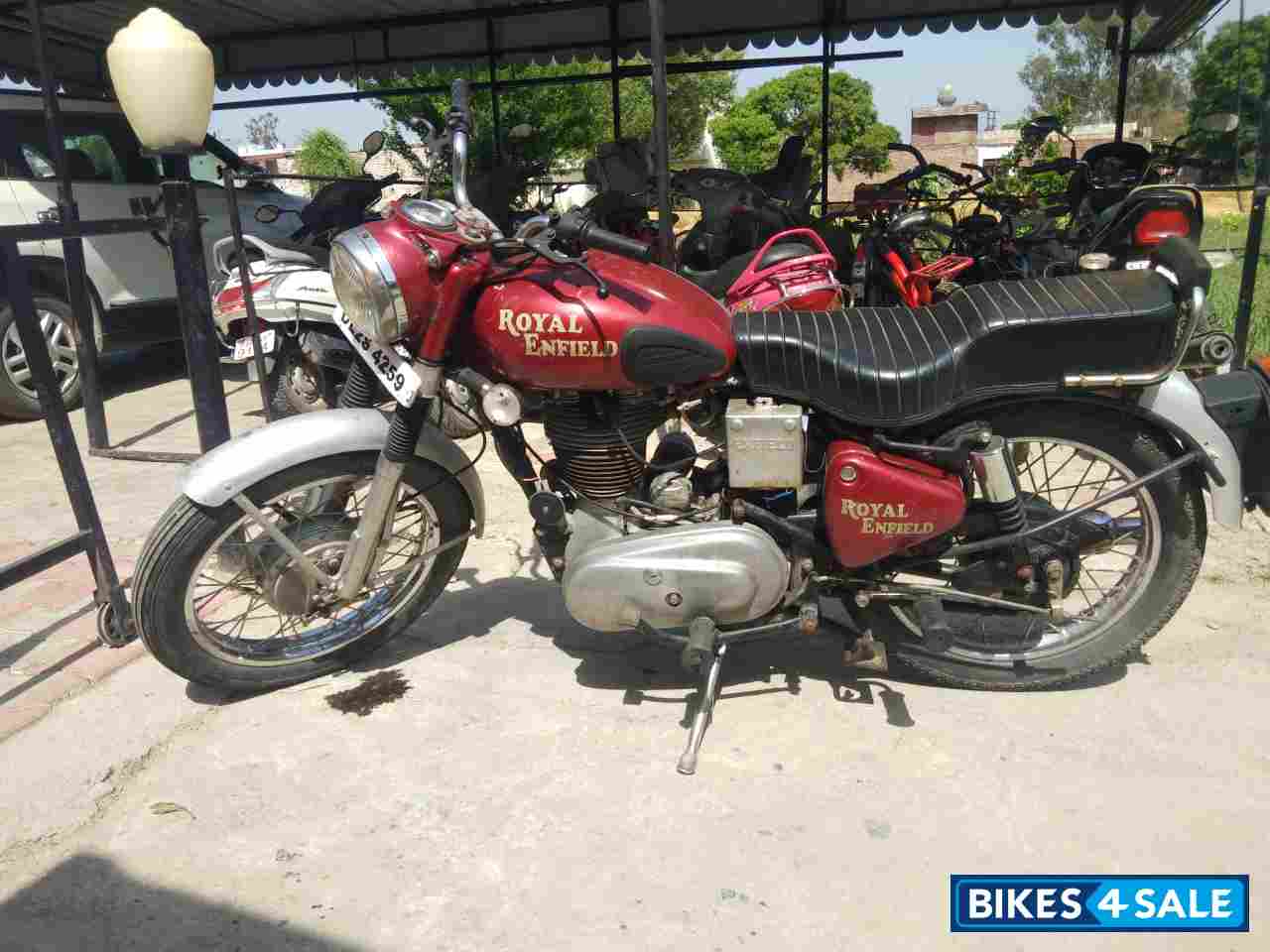 Royal Enfield Bullet 350 ES