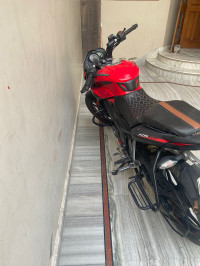 Red Bajaj Pulsar NS 160
