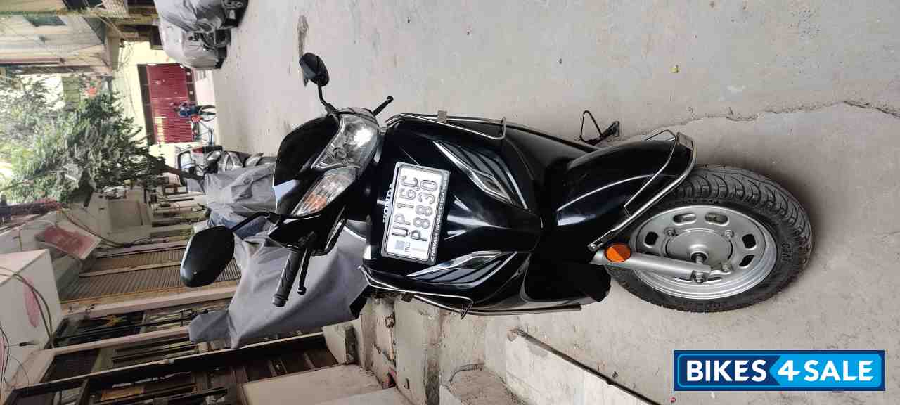 Black Honda Activa 6G Black Honda Activa 6G