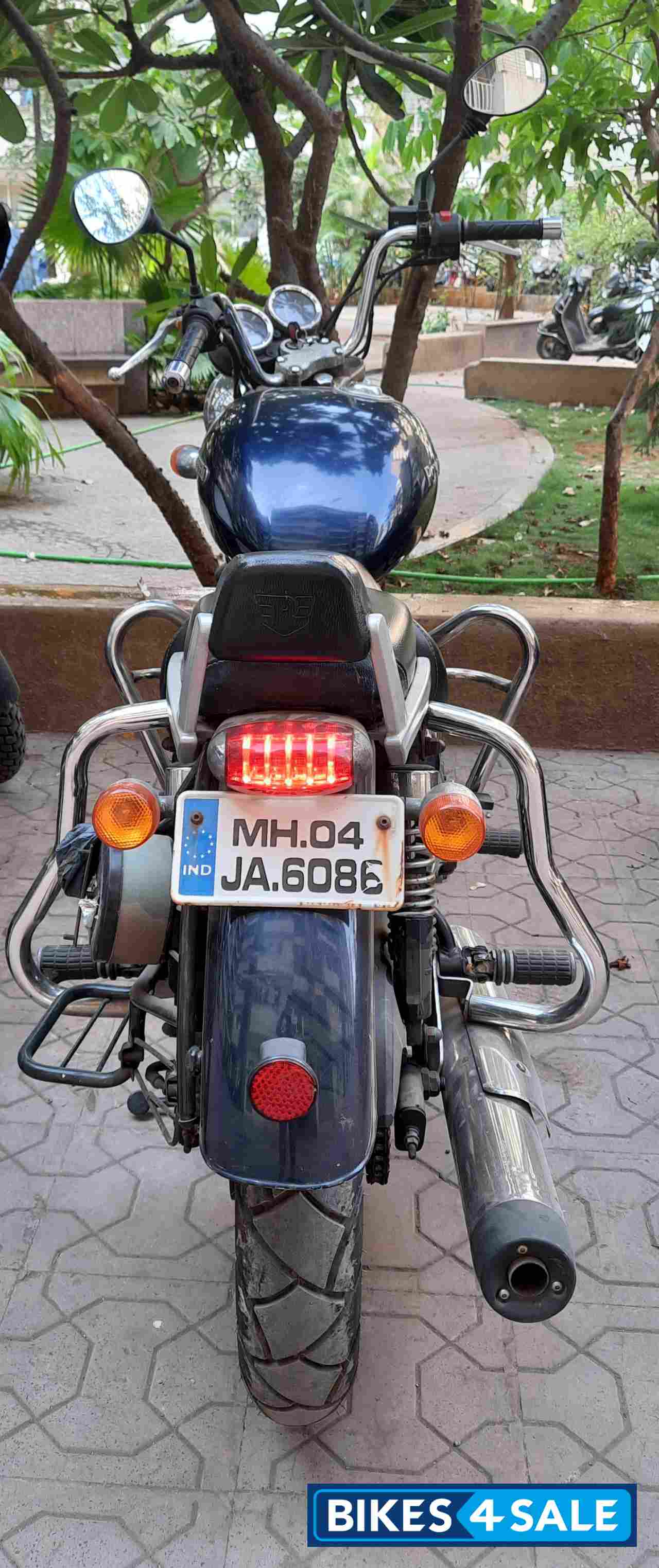 Marine Blue Royal Enfield Thunderbird 350 Marine Blue Royal Enfield Thunderbird 350