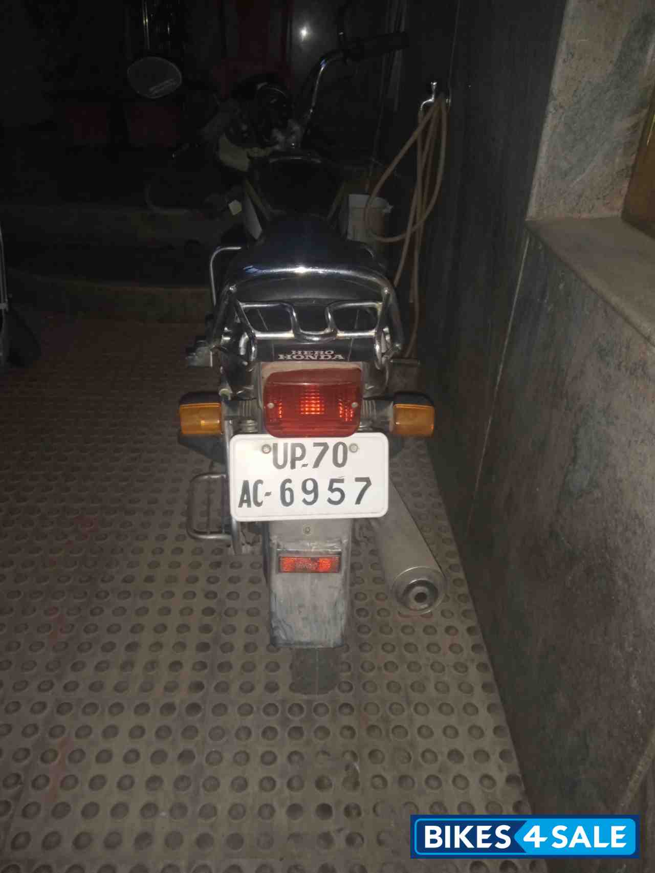 Yellow Hero Splendor Plus