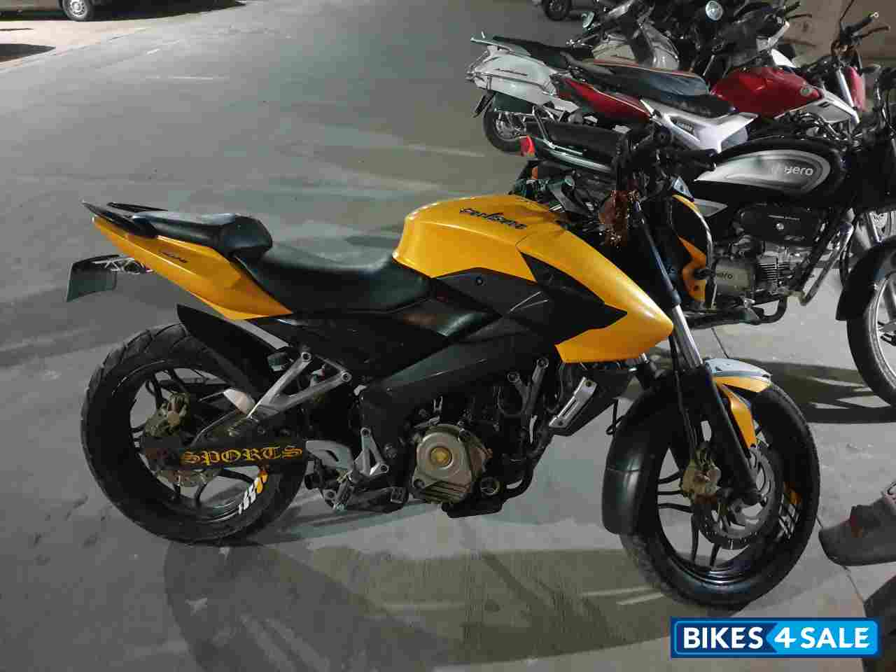 Bajaj Pulsar 200 NS