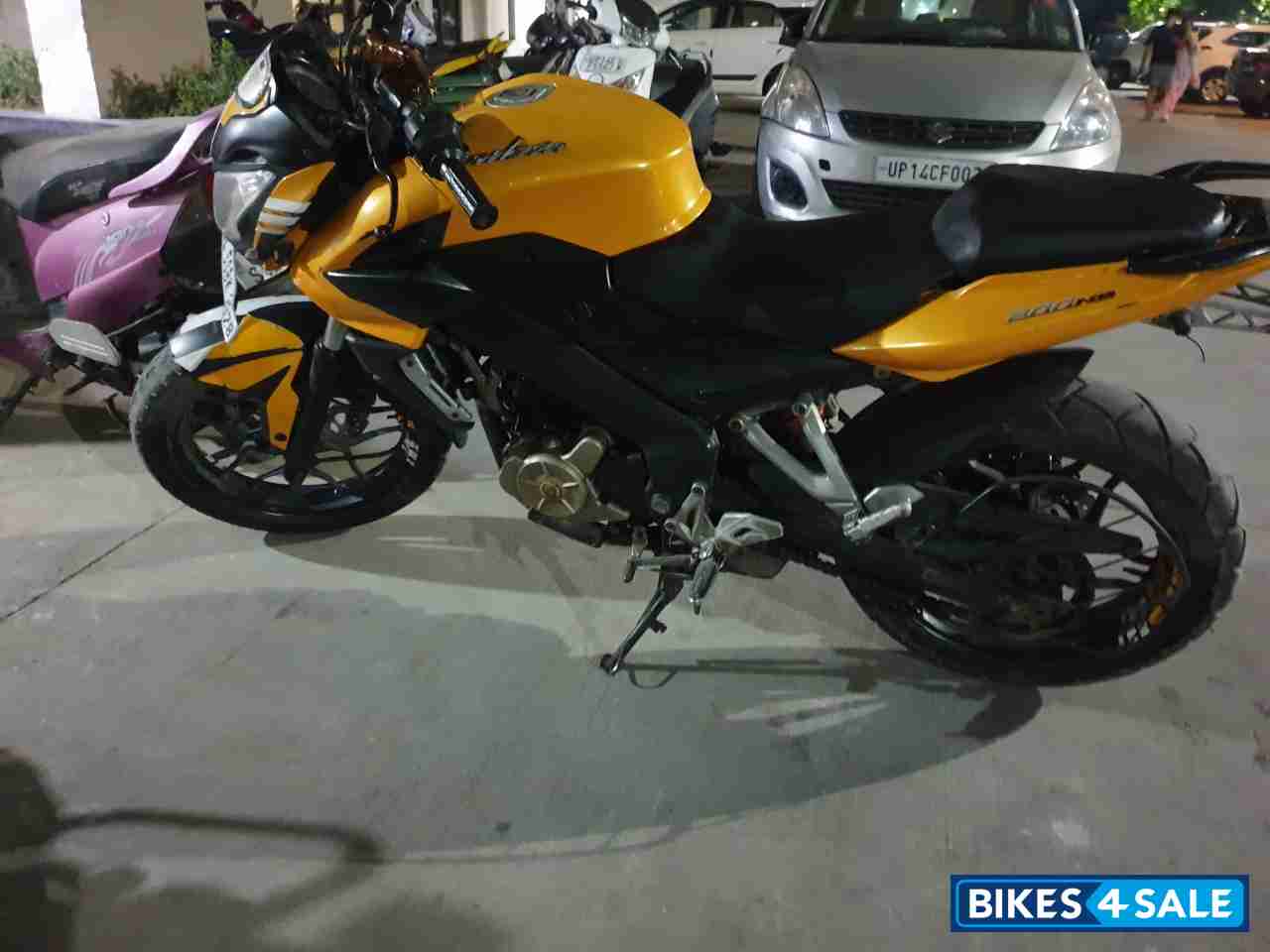 Bajaj Pulsar 200 NS