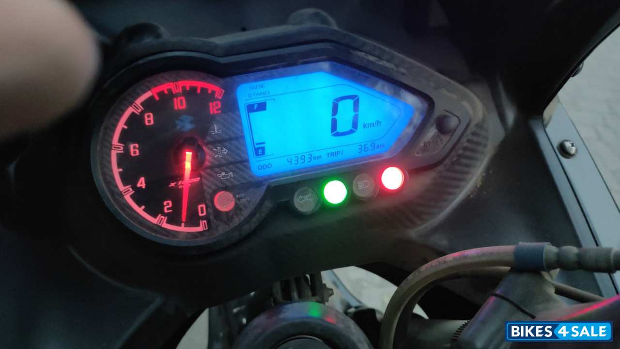 Blue Black Bajaj Pulsar 220F
