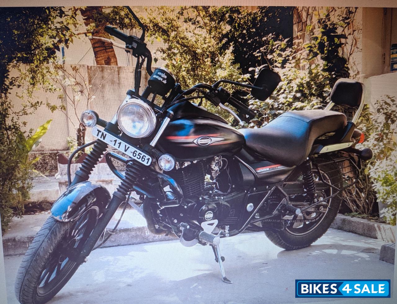 Bajaj Avenger Street 220