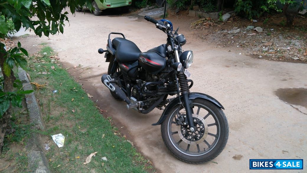 Bajaj Avenger Street 220