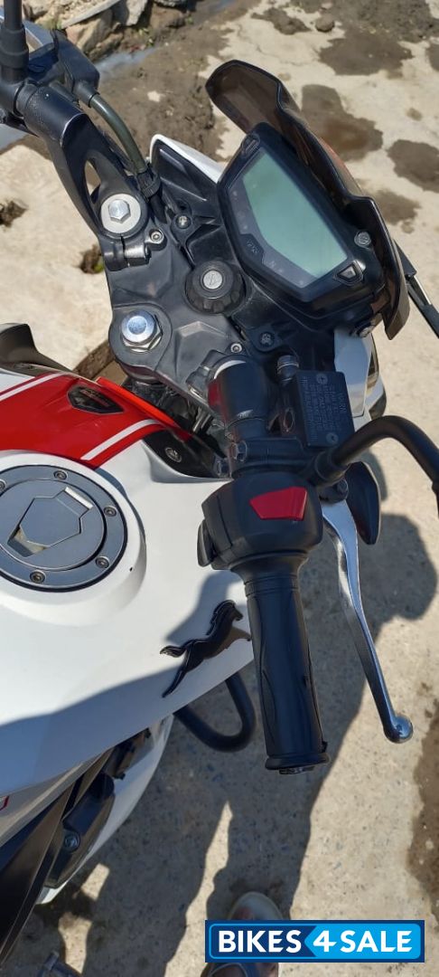 TVS Apache RTR 200 Fi 4V Race Edition 2.0