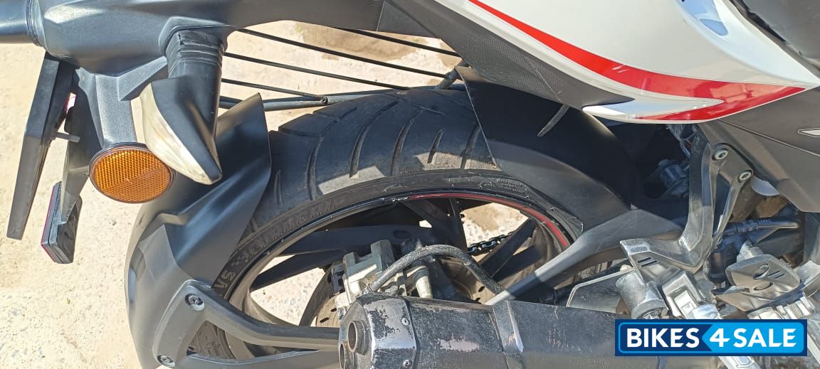 TVS Apache RTR 200 Fi 4V Race Edition 2.0