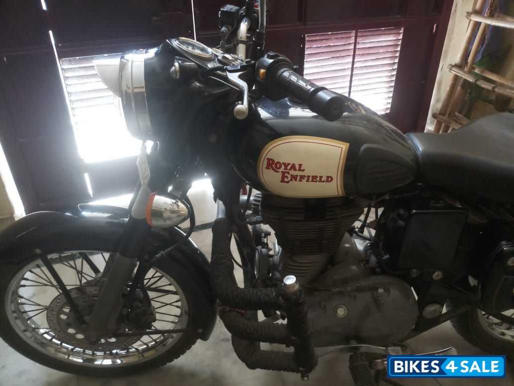 Black Royal Enfield Classic 500 Black Royal Enfield Classic 500