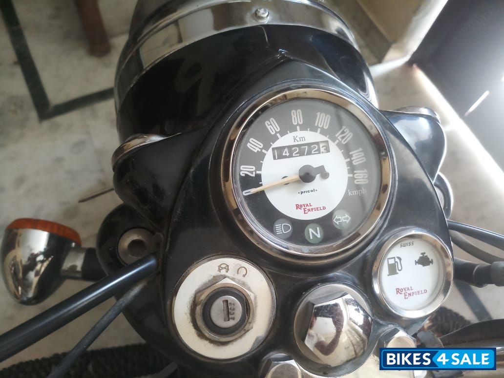 Black Royal Enfield Classic 500 Black Royal Enfield Classic 500