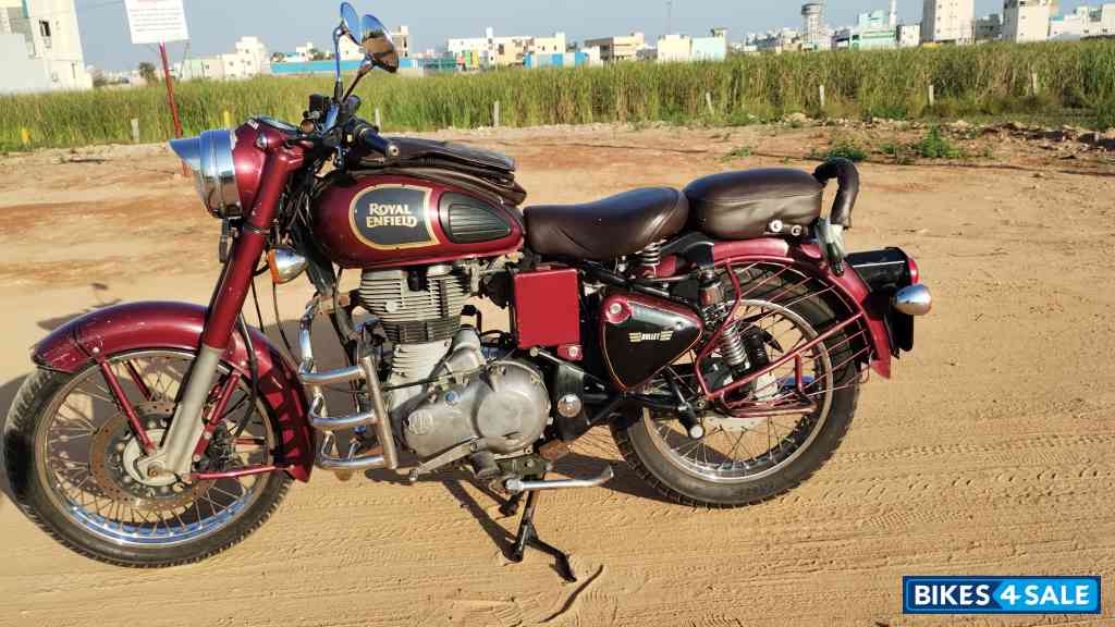 Maroon Royal Enfield Classic 350