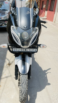 Bajaj Pulsar 220F