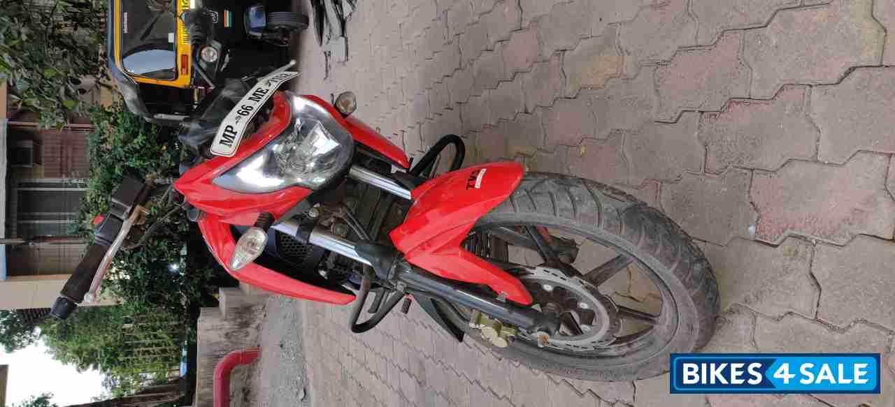 Red TVS Apache RTR 160