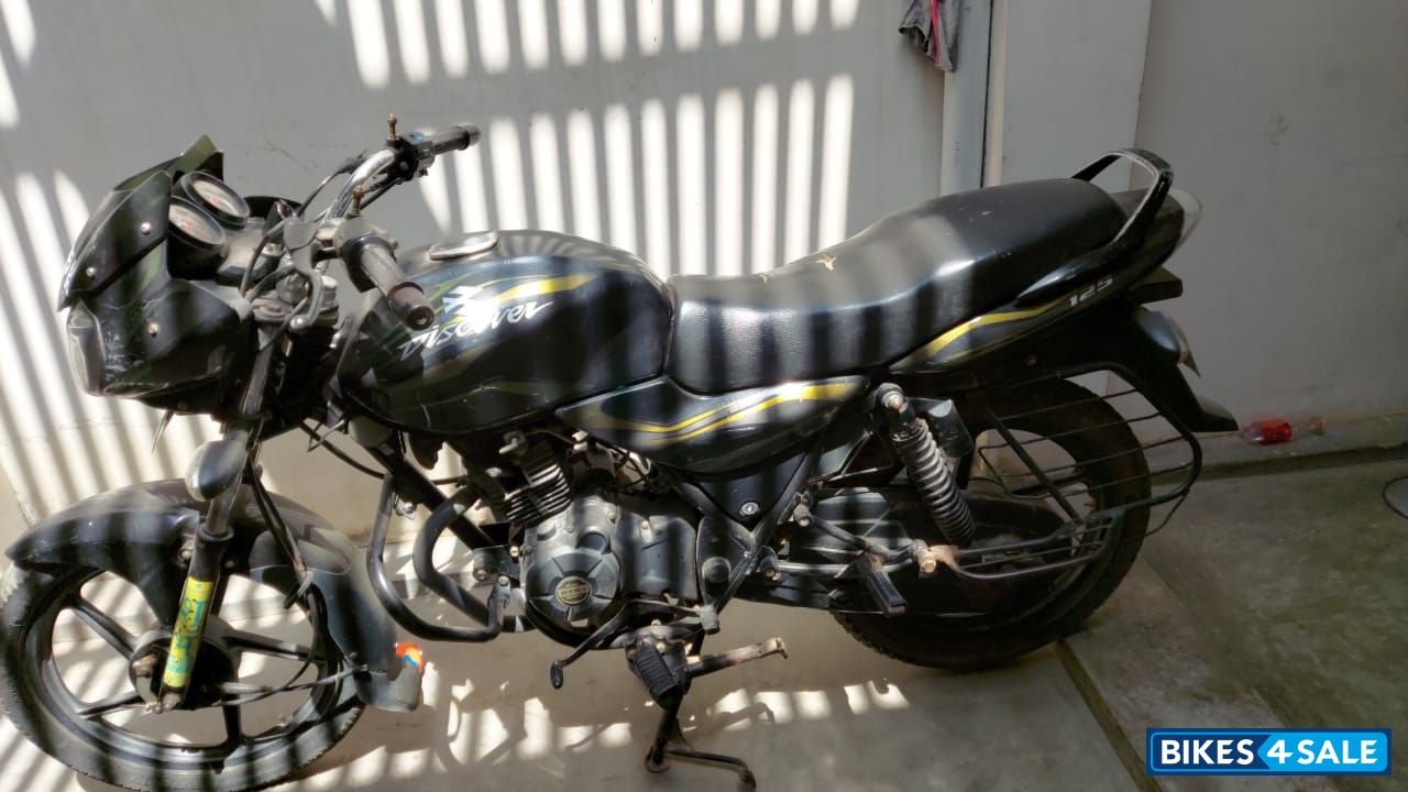 Bajaj Discover 125